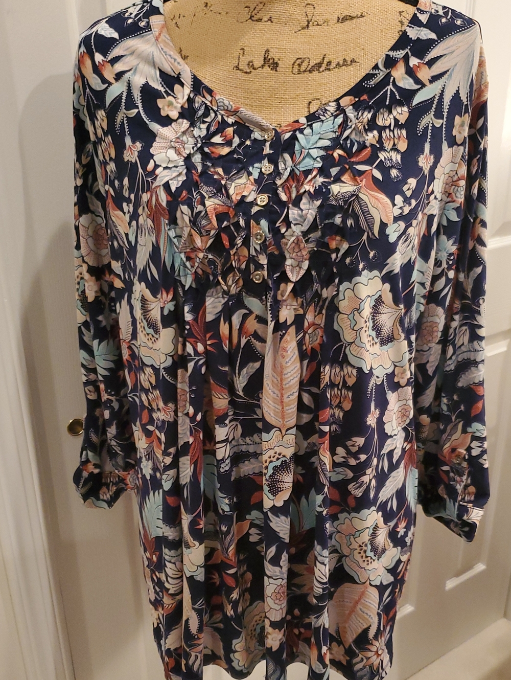 Look Adorable Floral Button-Front Tunic in Blue & Multicolor Size XL Like